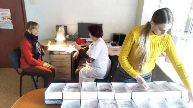 Hundreds of people received glasses for free from the «Christ is the Answer» mission